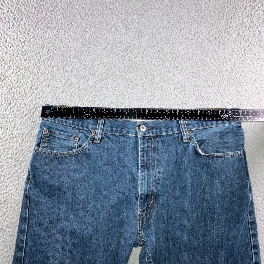 Levis 505 Straight Fit Jeans Mens 38x32 Blue Streetwear Classic Medium Wash